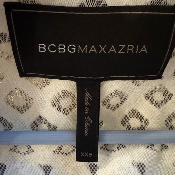 BCBG MAX AZRIA white lace blazer ccs - Picture 3 of 4